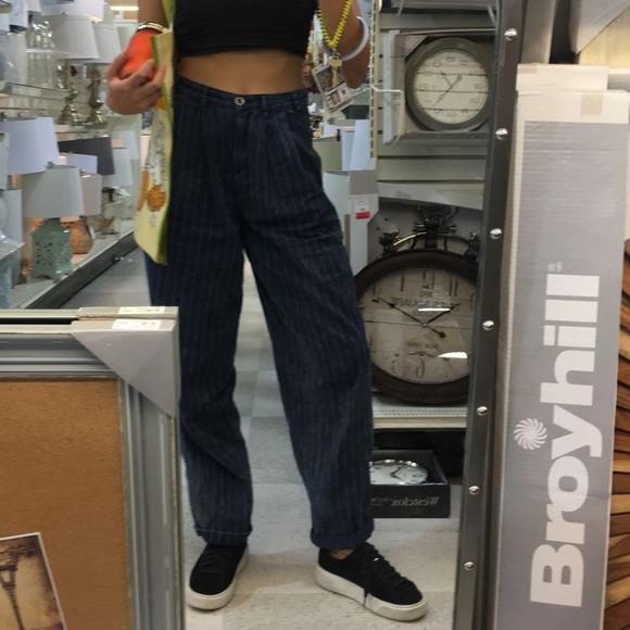 Meet your Posher, Lily - Picture 4 of 5